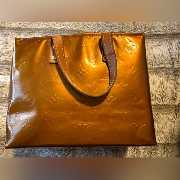 Louis Vuitton Handbags - Louis Vuitton Bronze LV Monogram Reade Vernis Tote!